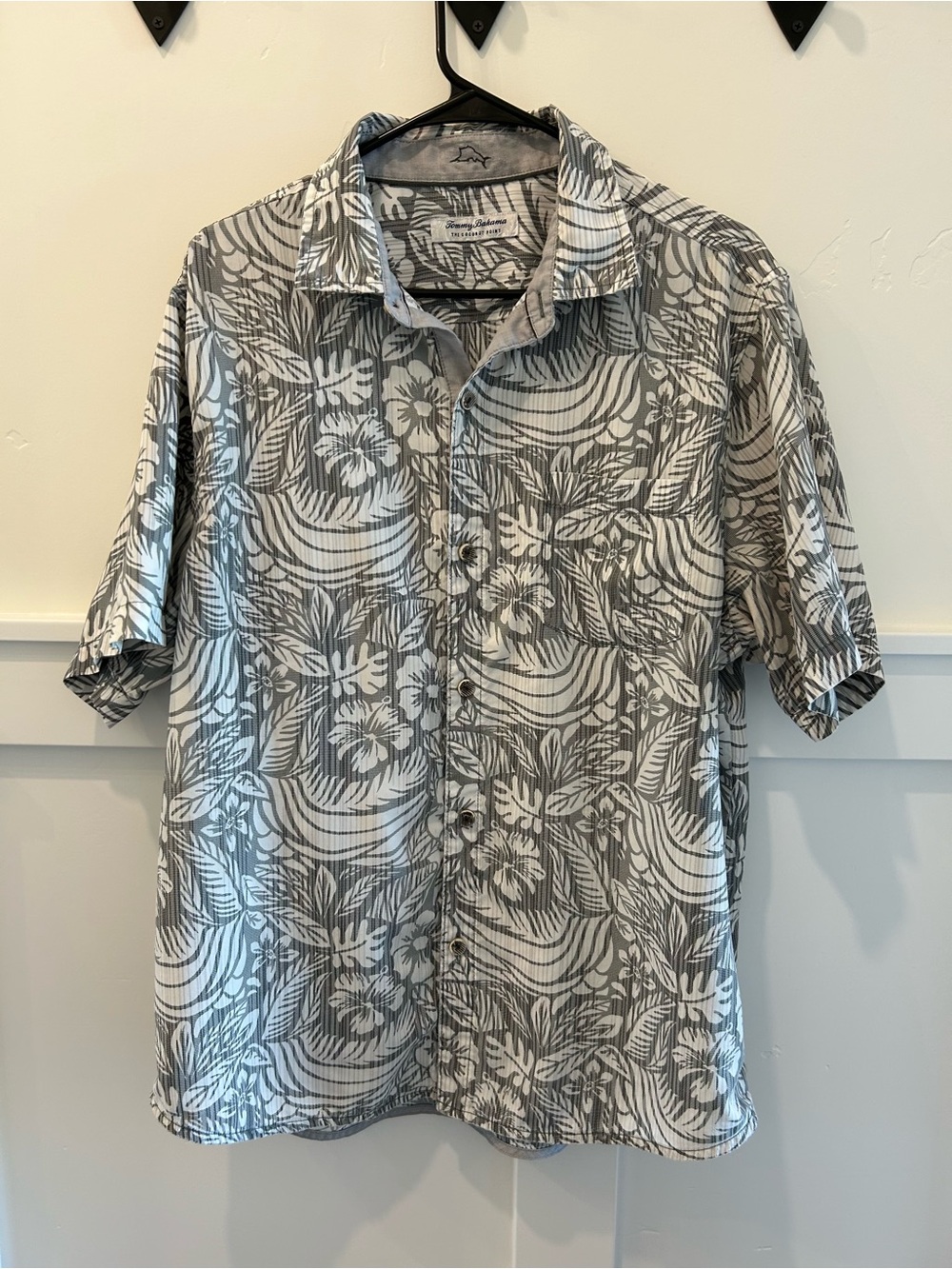 Tommy Bahama Gray and White Floral Short-Sleeve Button-Down Shirt